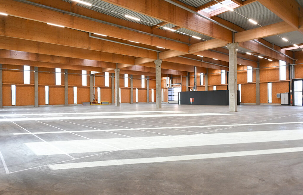 Freie Fläche Halle 92 Innen 2